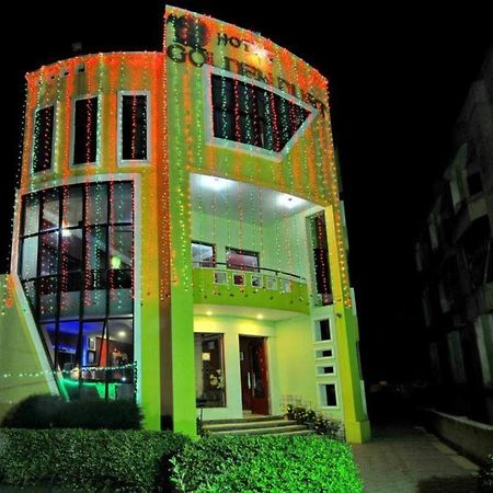 Hotel Golden Dust Puri Exterior foto