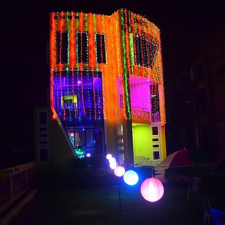 Hotel Golden Dust Puri Exterior foto
