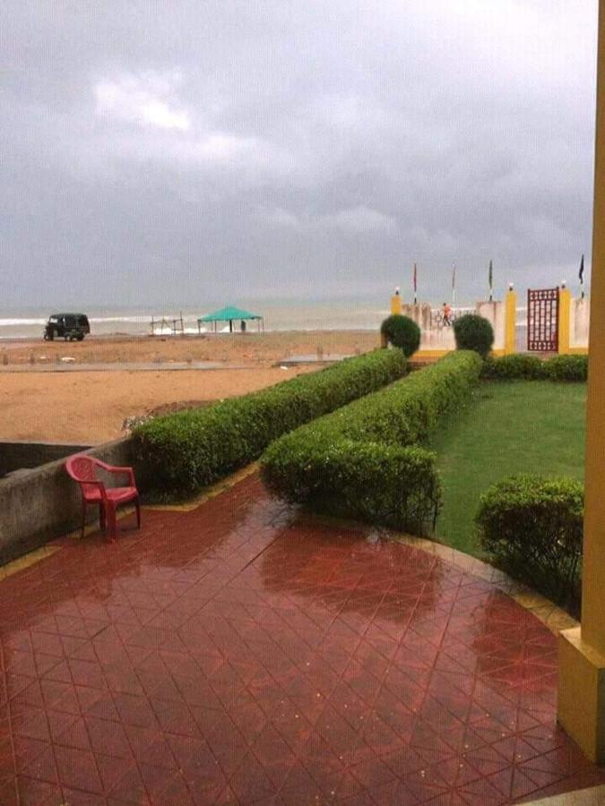 Hotel Golden Dust Puri Exterior foto