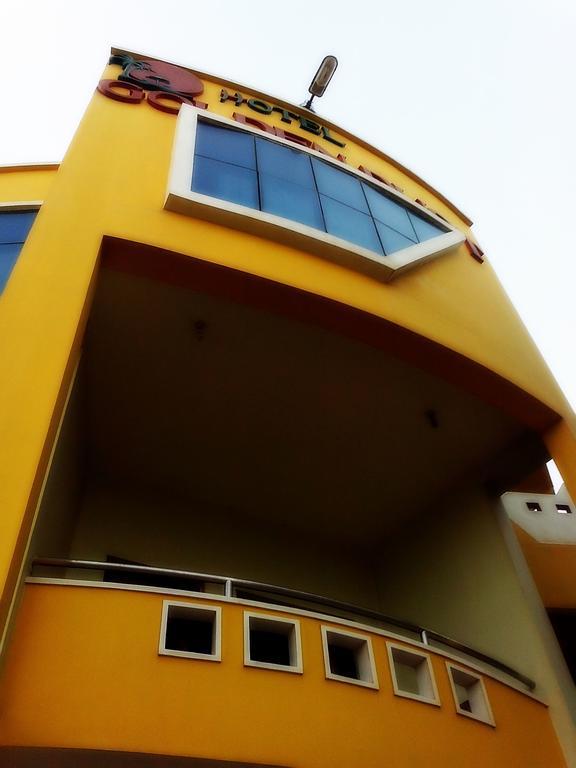 Hotel Golden Dust Puri Exterior foto