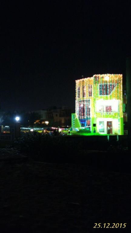 Hotel Golden Dust Puri Exterior foto